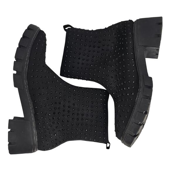 MUDD Women's Black Lug w/Black Studs Chunky Knit Sock Boots Bootie Size 9 - Picture 3 of 7